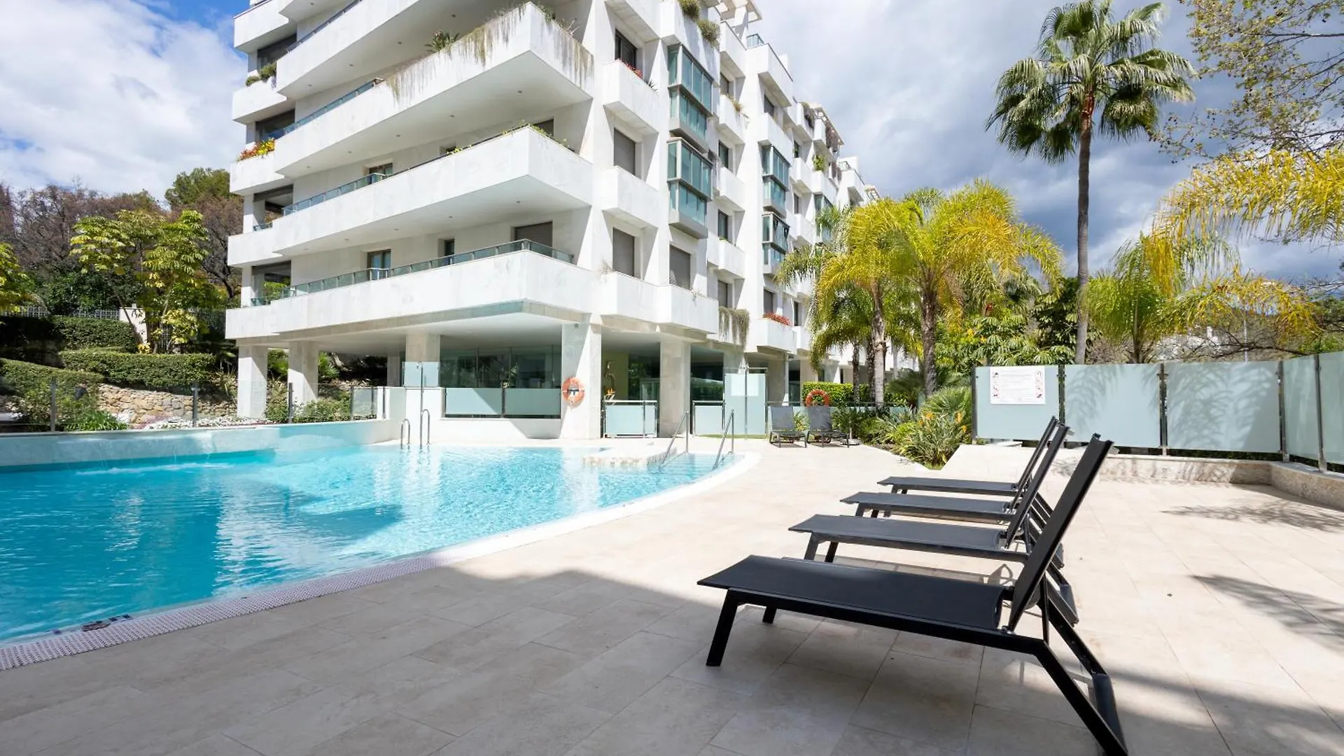 Luxury Apartment In Jardines Del Principe 0*, Marbella